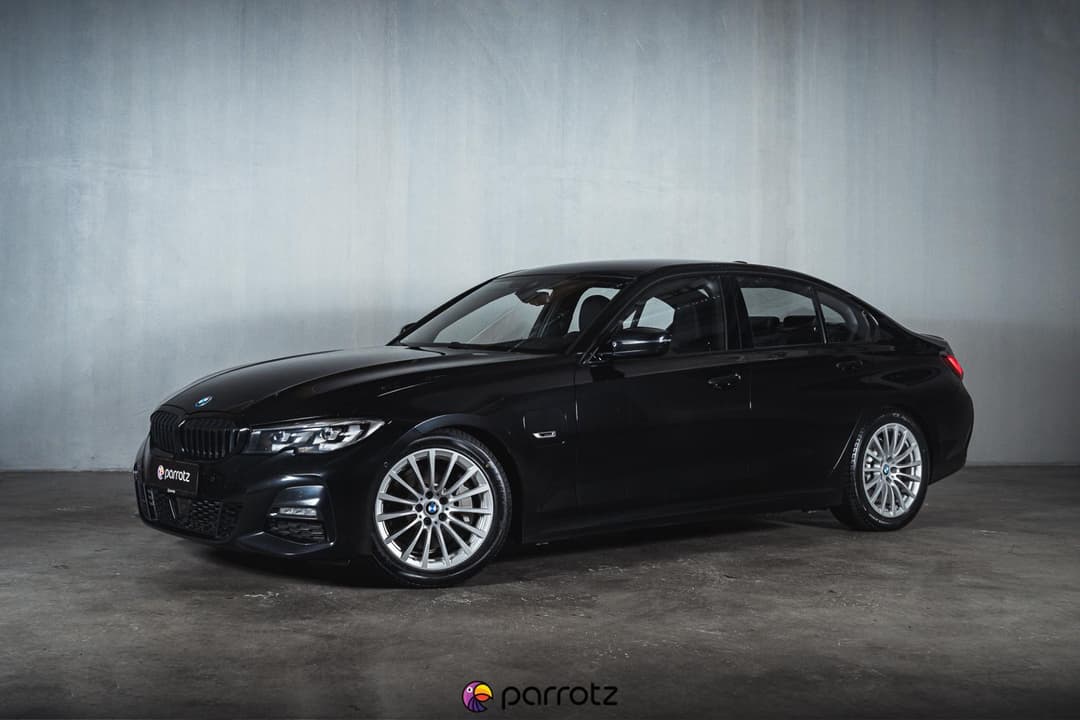 BMW 330