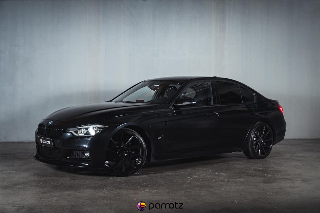 BMW 330